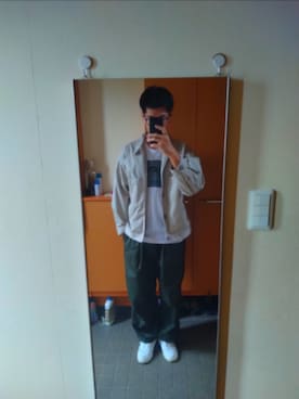 「アイテム（その他アウター）」を使った、hashinooyayubiさん（メンズ・182cm・20代）の秋コーディネート