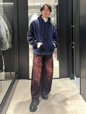 「アイテム（パンツ、レッド系）」を使った、おざさん（メンズ・172cm）の冬コーディネート