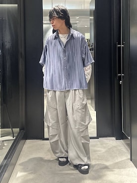 「HARE（ハレ）の【SET UP対応】マルチレイヤーカーゴパンツ(HARE)（カーゴパンツ、グレー系）」を使った、おざさん（メンズ・172cm）の夏コーディネート