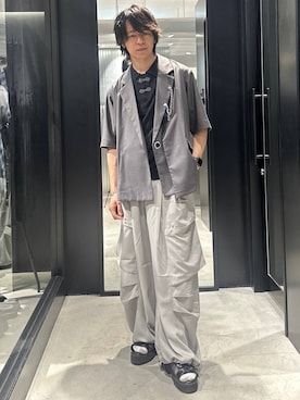 「HARE（ハレ）の【SET UP対応】マルチレイヤーカーゴパンツ(HARE)（カーゴパンツ、グレー系）」を使った、おざさん（メンズ・172cm）の夏コーディネート