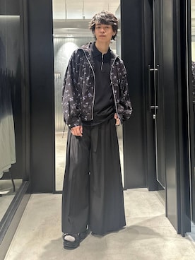 「HARE（ハレ）のビルディングソールサンダル(HARE)（サンダル、ブラック系）」を使った、おざさん（メンズ・172cm）の春コーディネート