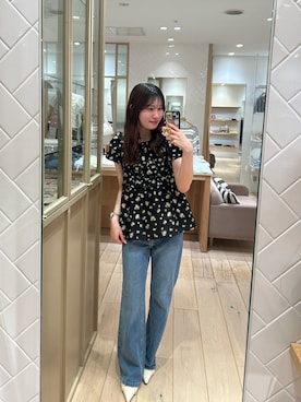 「mystic（ミスティック）の《@____ri__125 セレクト/WHT》オーガンジーフラワーブラウス（シャツ/ブラウス、ブラック系）」を使った、Takaraさん（レディース・166cm）の夏コーディネート