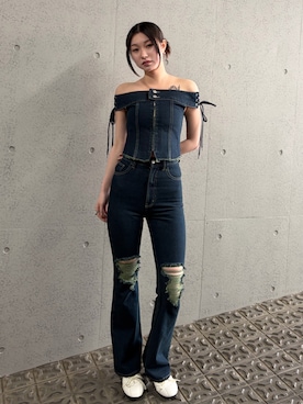 「EMODA（エモダ）のアイテム（パンツ）」を使った、塩山茉莉亜さん（レディース・169cm）の春コーディネート