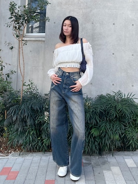 「EMODA（エモダ）のアイテム（バッグ）」を使った、塩山茉莉亜さん（レディース・169cm）の春コーディネート