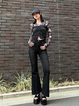 「EMODA（エモダ）のアイテム（帽子）」を使った、塩山茉莉亜さん（レディース・169cm）の春コーディネート