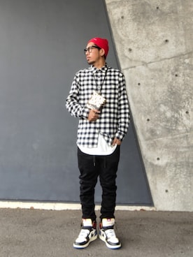 「Supreme （シュプリーム）のアイテム（ニットキャップ/ビーニー、レッド系）」を使った、hasshi(ハッシー)さん（メンズ・173cm）の春コーディネート
