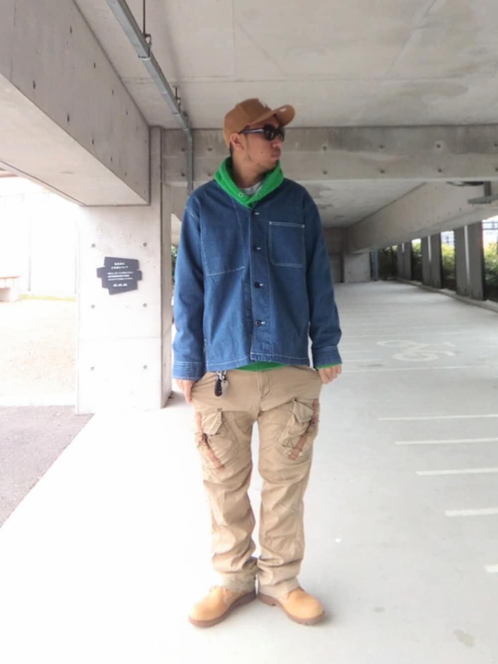 「カバーオール、UNIQLO、NEW ERA、CROSS STITCH、EDWIN、チノパン、Timberland、古着MIX、春コーデ、Mr.Children、ストリート、裏原」｜「NEW ERAのNEW ERA  LP 59FIFTY MLB（キャップ、ベージュ系）」を使った、hasshi(ハッシー)さん（メンズ・172cm）の春コーディネートの1枚目の写真