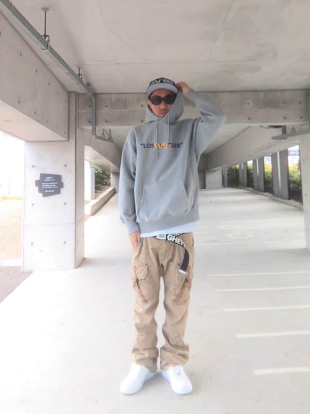 「sapeur、ロッドマン、NEW ERA、レイヤード、DGK、EDWIN、チノパン、カーゴパンツ、ストリート、NIKE、エアフォースワン、春めき満開コーデ、春コーデ」｜「NEW ERAのアイテム（キャップ、ブルー系）」を使った、hasshi(ハッシー)さん（メンズ・172cm）の春コーディネートの1枚目の写真