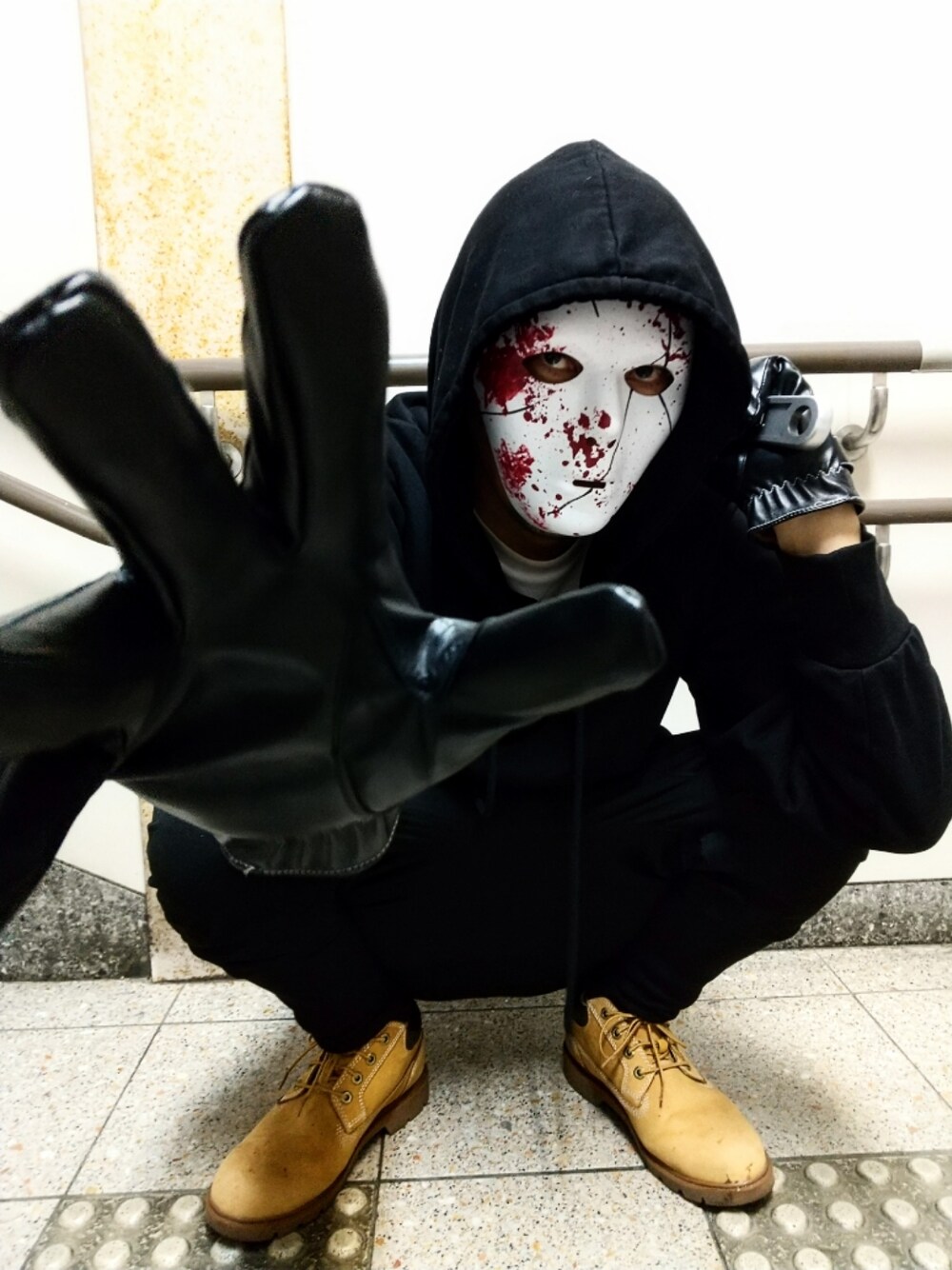 「ハロウィン、パージ、仮面、パーカー、NWITH.、Timberland、グローブ、ストリート」｜「自作のアイテム（その他小物、ホワイト系）」を使った、hasshi(ハッシー)さん（メンズ・172cm）の秋コーディネートの1枚目の写真