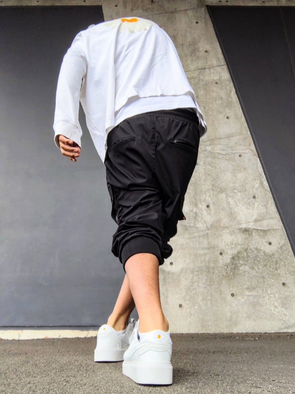 FR2のカーゴパンツを使った人気ファッションコーディネート - WEAR