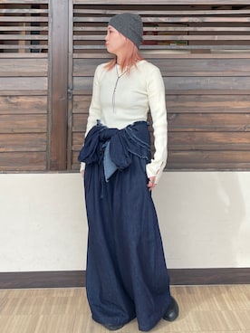 「アイテム（つなぎ/オールインワン）」を使った、佐藤薫さん（レディース・162cm）の秋コーディネート