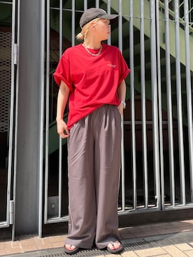 「赤Tシャツ」｜佐藤薫さん（レディース・162cm）の夏コーディネート