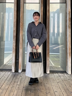 「RODE SKO」｜「アイテム（スニーカー）」を使った、REINAさん（レディース・162cm）の秋コーディネート