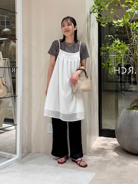 「アイテム（チュニック）」を使った、REINAさん（レディース・162cm）の夏コーディネート