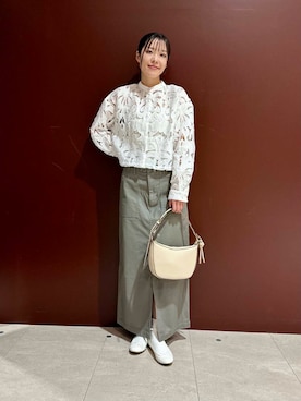 「URBANRESEARCH」｜「アイテム（バレエシューズ）」を使った、REINAさん（レディース・162cm）の冬コーディネート