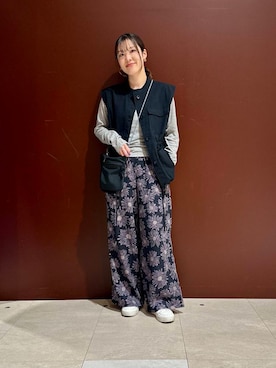 「SMELLY（スメリー）のアイテム（ショルダーバッグ）」を使った、REINAさん（レディース・162cm）の春コーディネート