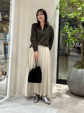 「アイテム（ブーツ、シルバー系）」を使った、REINAさん（レディース・162cm）の秋コーディネート