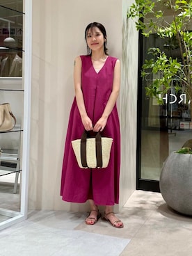 「URBANRESEARCH」｜「アイテム（ワンピース/ドレス）」を使った、REINAさん（レディース・162cm）の夏コーディネート