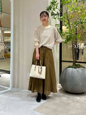 「URBANRESEARCH」｜「アイテム（バレエシューズ）」を使った、REINAさん（レディース・162cm）の春コーディネート