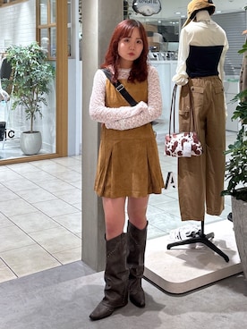 「アイテム（ジャンパースカート）」を使った、maoさん（レディース・158cm）の秋コーディネート