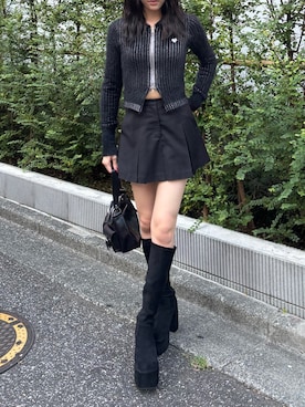 「EMODA（エモダ）のバルキープランプフィットブーツ（ブーツ）」を使った、佐藤百華さん（レディース・165cm）の秋コーディネート