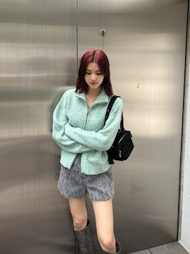 「EMODA（エモダ）のアイテム（カーディガン/ボレロ）」を使った、佐藤百華さん（レディース・165cm）の秋コーディネート