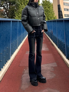 「EMODA（エモダ）のアイテム（ダウンジャケット/コート）」を使った、佐藤百華さん（レディース・165cm）の冬コーディネート