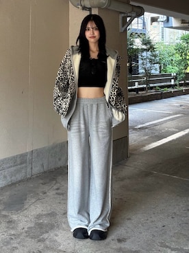 「EMODA（エモダ）のアイテム」を使った、佐藤百華さん（レディース・165cm）の秋コーディネート