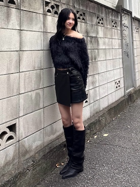 「EMODA（エモダ）のアイテム（ニット/セーター）」を使った、佐藤百華さん（レディース・165cm）の秋コーディネート