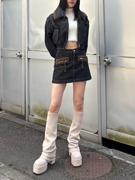 「EMODA（エモダ）のハイネッククロップニット（ニット/セーター）」を使った、佐藤百華さん（レディース・165cm）の秋コーディネート