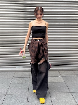 「EMODA（エモダ）のアイテム」を使った、佐藤百華さん（レディース・165cm）の夏コーディネート