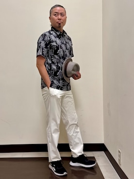 「adabat（アダバット）の吸水速乾/UVカット/エコ　メッシュヤシプリント半袖ポロシャツ（ポロシャツ、ブラック系）」を使った、いけさん（メンズ・170cm）の夏コーディネート
