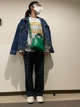 「チャックテイラー」｜「アイテム（デニムジャケット）」を使った、Nannaさん（レディース・158cm）の秋コーディネート