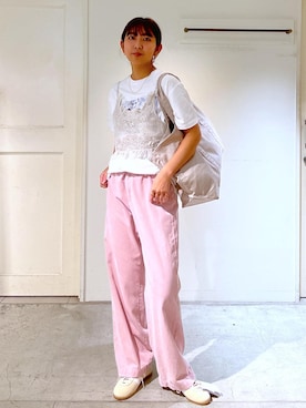「クルーネック」｜「アイテム（シューズ）」を使った、EBATAさん（レディース・162cm）の秋コーディネート