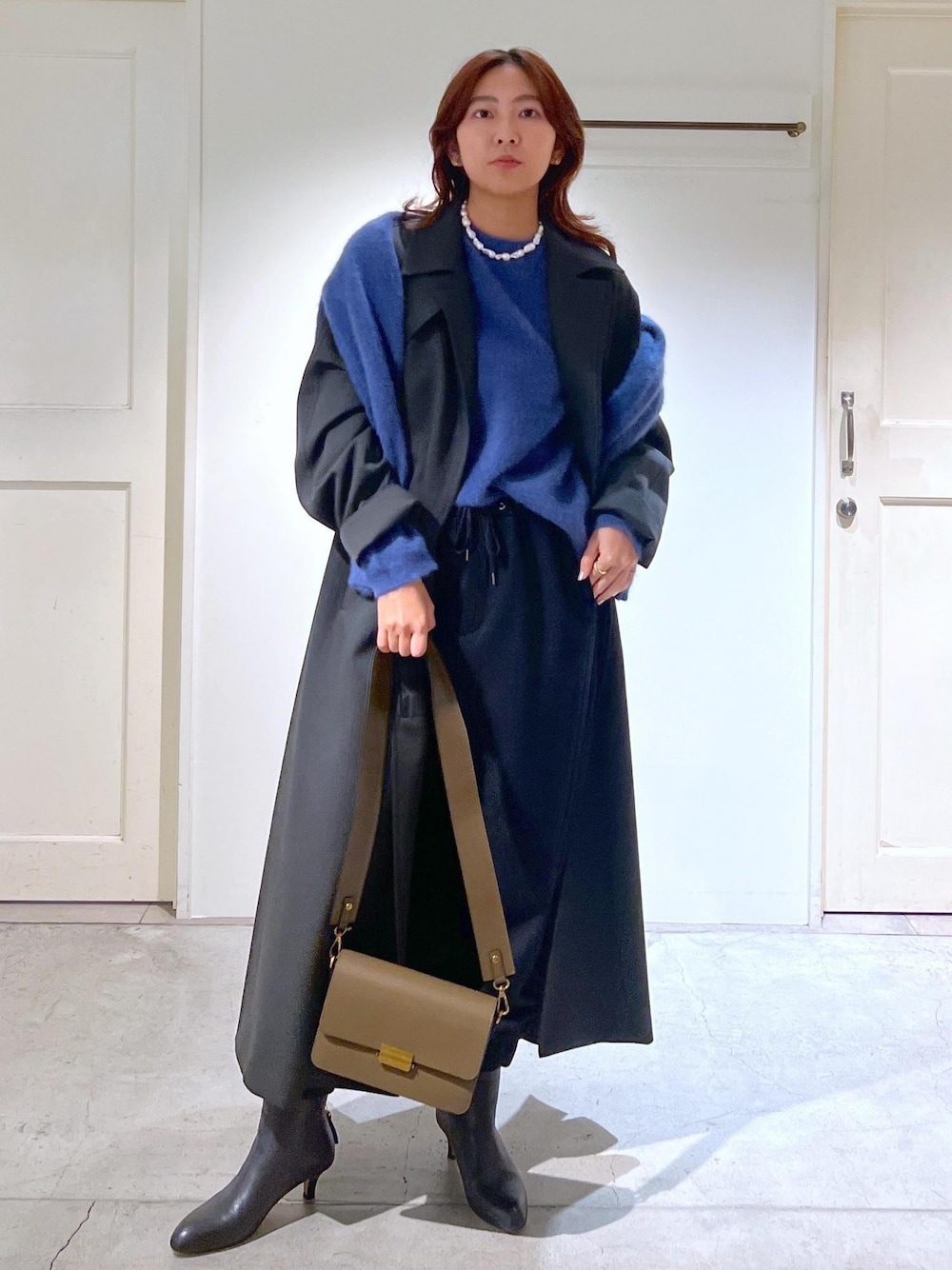 カシミアクルーネッククロップドカーディガン フォックスカシミアクルーネッククロップドカーディガンを使った