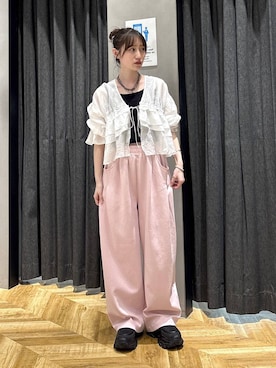 「JEANASIS（ジーナシス）の【抗菌防臭テープ付き】キリカエボリュームローファー/573242（ローファー、ブラック系）」を使った、mireiさん（レディース・159cm）の春コーディネート