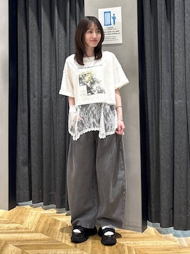 「JEANASIS（ジーナシス）のアイテム（Tシャツ/カットソー）」を使った、mireiさん（レディース・159cm）の春コーディネート