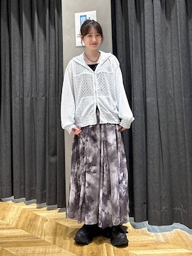 「JEANASIS（ジーナシス）の【抗菌防臭テープ付き】キリカエボリュームローファー/573242（ローファー、ブラック系）」を使った、mireiさん（レディース・159cm）の春コーディネート