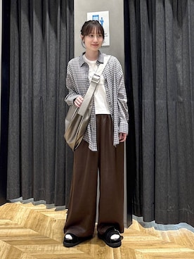 「JEANASIS（ジーナシス）のアイテム（パンツ）」を使った、mireiさん（レディース・159cm）の春コーディネート