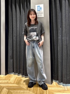 「JEANASIS（ジーナシス）のアイテム（Tシャツ/カットソー）」を使った、mireiさん（レディース・159cm）の春コーディネート