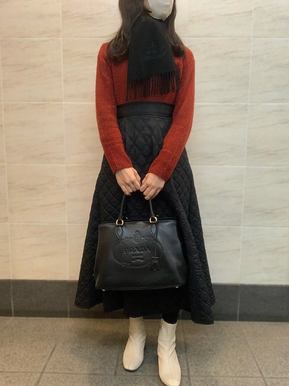 新品Vivienne Westwood マフラー　黒 ウール100％Italy製 org.jpg