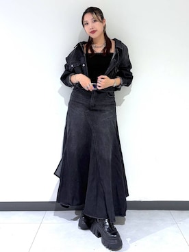 「PAGEBOY（ページボーイ）のアイテム（デニムスカート）」を使った、りりりさん（レディース・157cm）の秋コーディネート