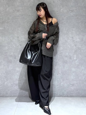 「PAGEBOY（ページボーイ）のトライアングルBAG（トートバッグ、ブラック系）」を使った、りりりさん（レディース・157cm）の春コーディネート