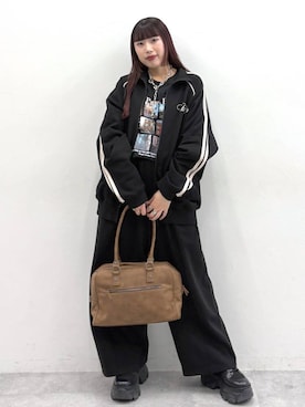 「PAGEBOY（ページボーイ）のレースアップソックスブーツ（ブーツ、ブラック系）」を使った、りりりさん（レディース・157cm）の春コーディネート