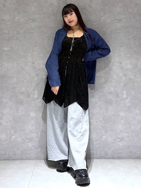 「アイテム（チュニック）」を使った、りりりさん（レディース・157cm）の秋コーディネート