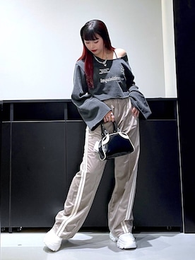 「PAGEBOY（ページボーイ）のレトロボストンBAG（ショルダーバッグ）」を使った、りりりさん（レディース・157cm）の秋コーディネート