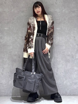 「アイテム（ボストンバッグ、グレー系）」を使った、りりりさん（レディース・157cm）の秋コーディネート