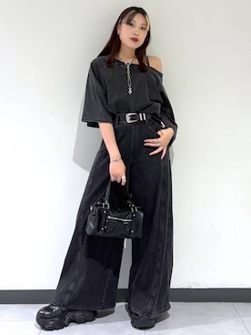 「PAGEBOY（ページボーイ）の＜まるでデニム見え！/紫外線カット/接触冷感/ストレッチ＞マルデニメガレッグパンツ（デニムパンツ、ブラック系）」を使った、りりりさん（レディース・157cm）の夏コーディネート
