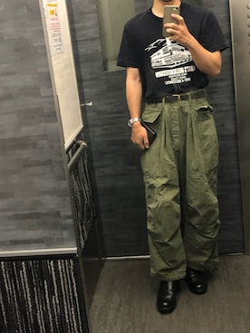 HERILLのカーゴパンツを使った人気ファッションコーディネート