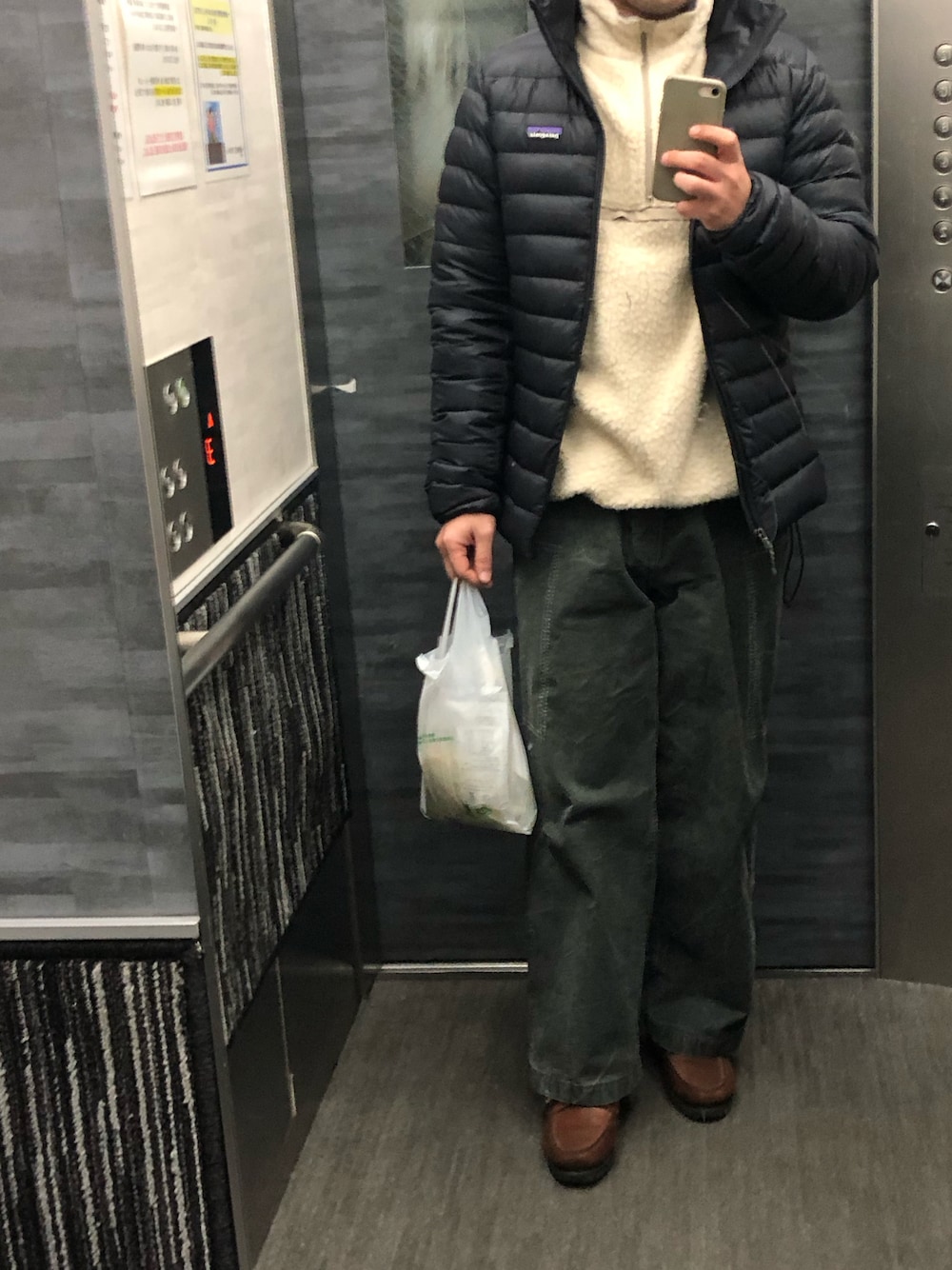 40R パタゴニア　テーラードジャケット　patagonia スーツ patagoniaのテーラードジャケットを使った人気ファッション